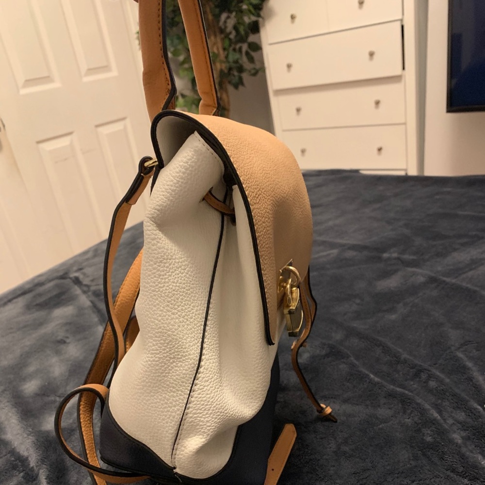 SOLD MINI BACKPACK - Picture 4 of 5